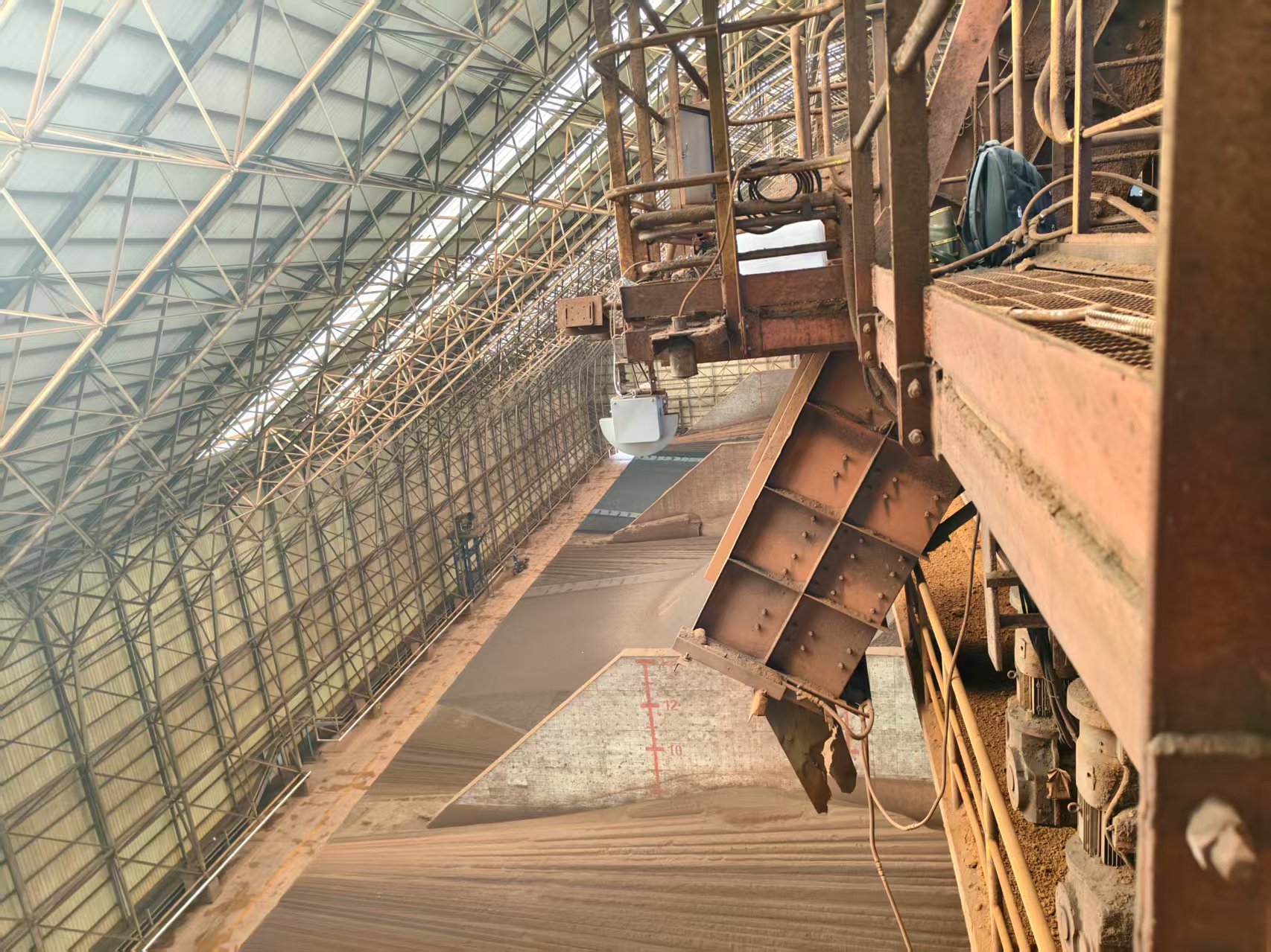 crane mounted LiDAR stockpile volume monitoring